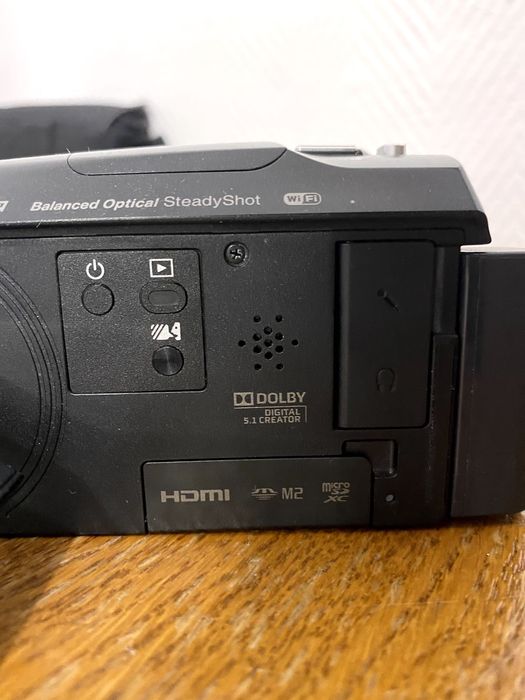 Видеокамера Sony cx-625