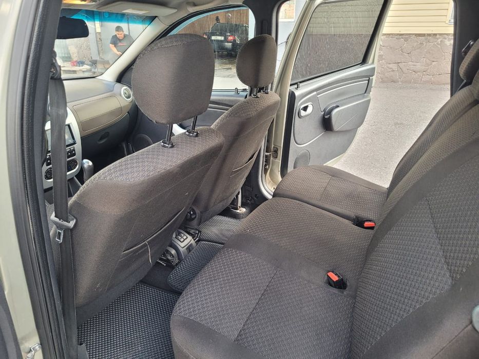 Lada largus 2014 года выпуска