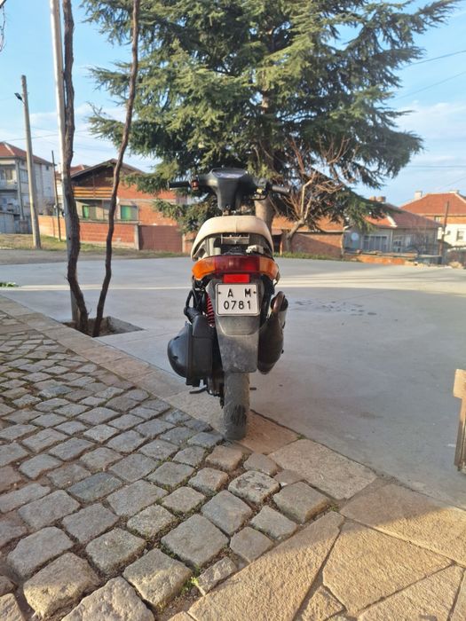 Продавам honda dio 100cc