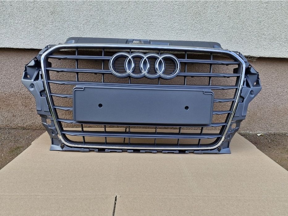 Grila centrala Audi A3 8V NOUA 2013-2016