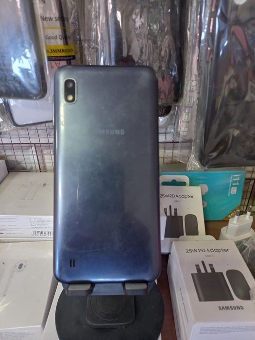 Samsung a10 zaryadka yaxshi tutadi ishlashi zor qotmaydi