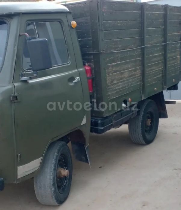 Uaz bortovoy 1982yil