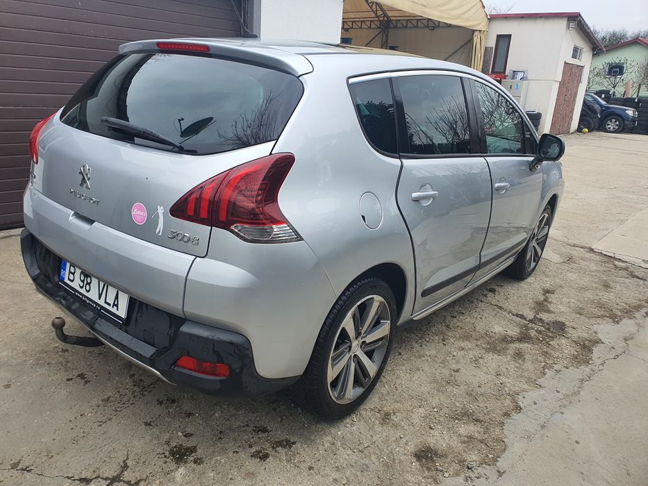 Vând Peugeot 3008 !