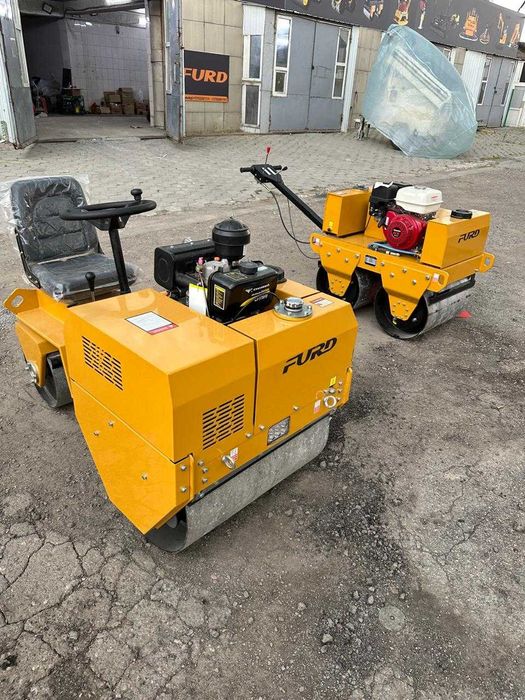 Дорожный каток FYL-855