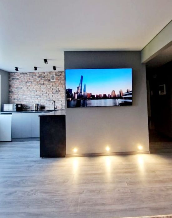 Люкс самом центре кондиционер смарт телевизор