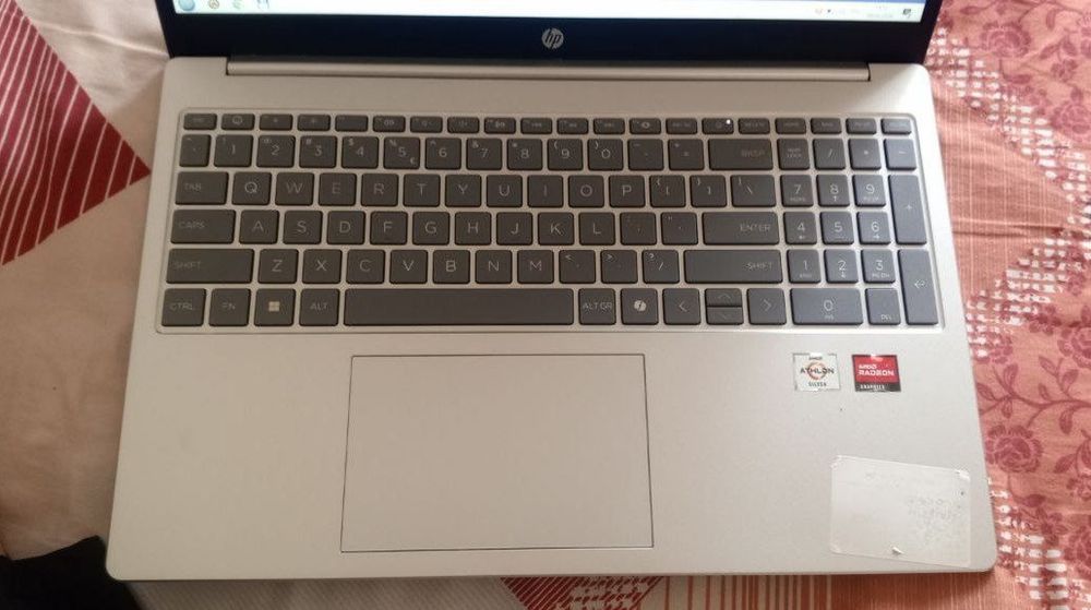 HP noutbook sotiladi