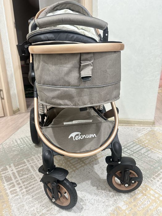 Продам новую коляску Teknum 531