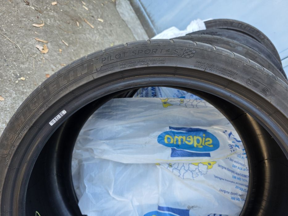 Michelin Pilot Sport 4S 245/35/ZR20 95Y