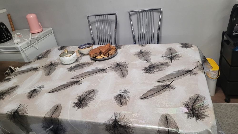 Стол кухонный со стулями
