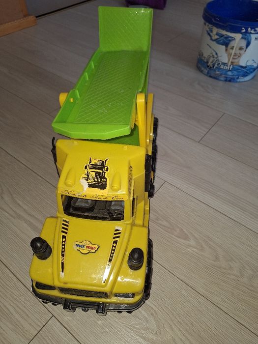 Продам  машинки  недорого