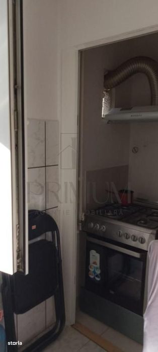 Dambovita - Bloc Izolat - 3 Camere - Etaj 2 - Centrala Proprie - 2 Bai