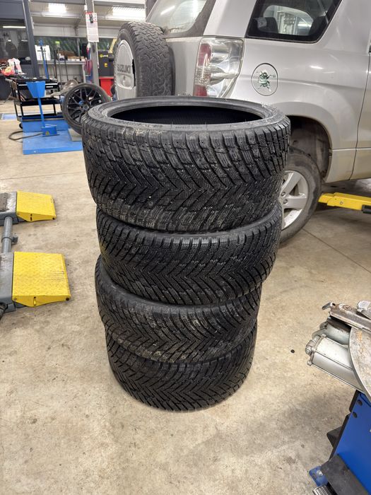 Гуми Arivo 315/30/21 275/35/21 DOT 25