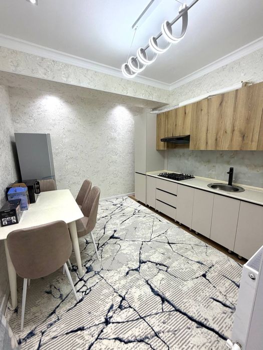 Сдается 2 х комнатная квартира на 2 этаже Голубой экран 500$