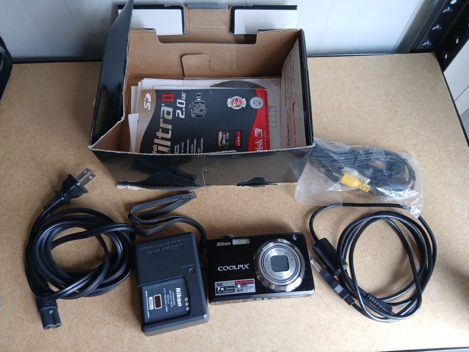 Aparat foto Nikon Coolpix S630