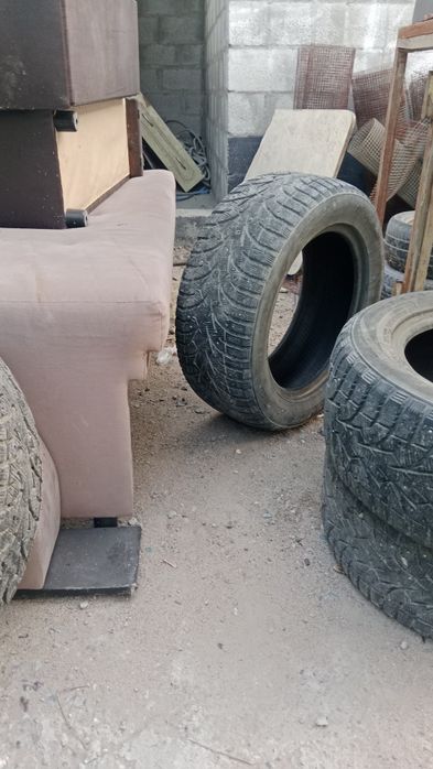 Продам зимние шины