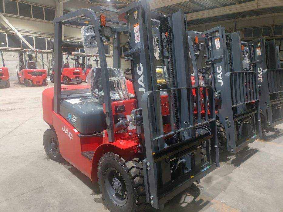 Вилочный погрузчик кара JAC