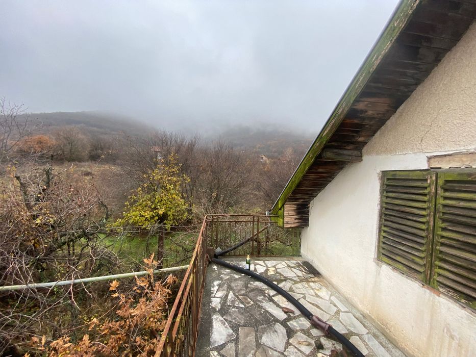 Вила до Враца в местността Под Балкана