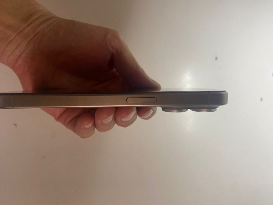 Iphone 15 pro 256гб