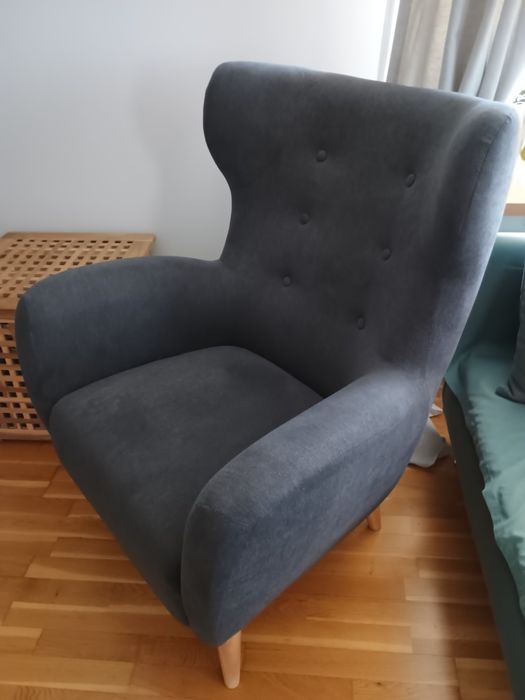 Fotoliu gri închis cu picioare de lemn Passo La Forma