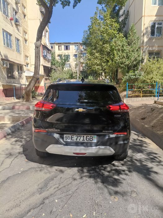 Trekker 2 Topptoza uzimni Moshina foydalanishga emas