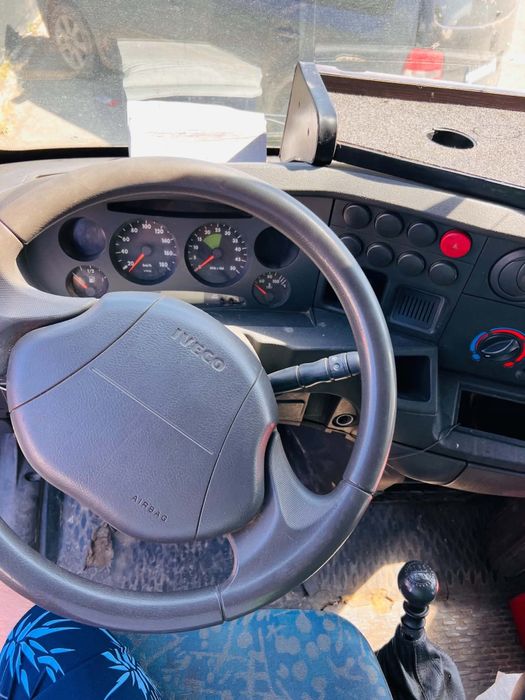 Vând iveco dayli an 2002