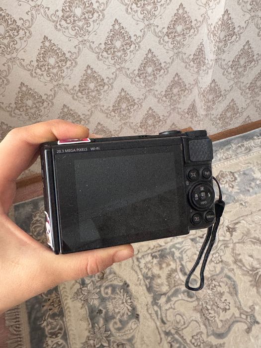 Цифровая камера Canon SX740 HS