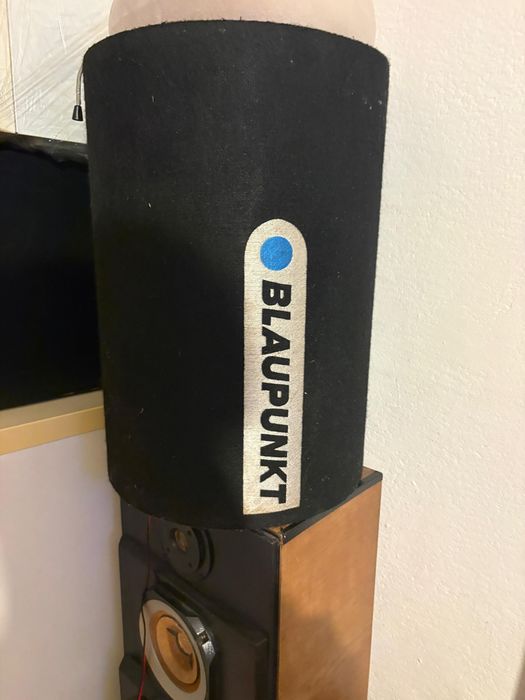 salut ,  vand subufar 700 volti si are si statie