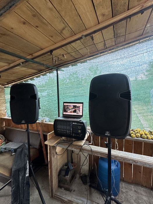 Sistem Audio de calitate,boxe de 15 inchi behringer