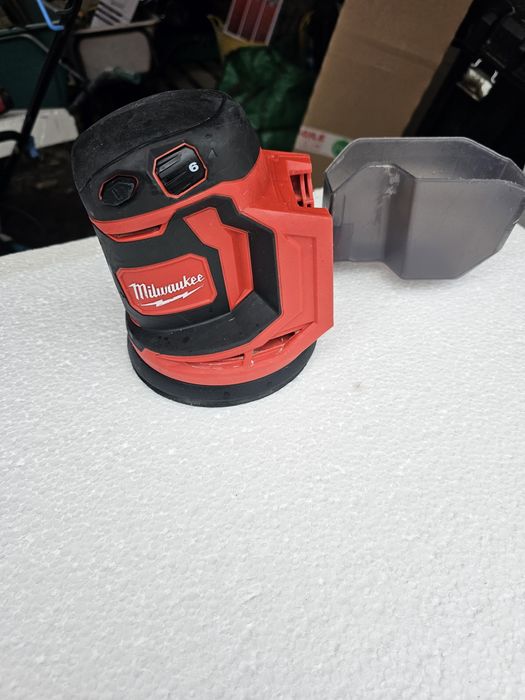 Șlefuitor orbital milwaukee m18 bos125