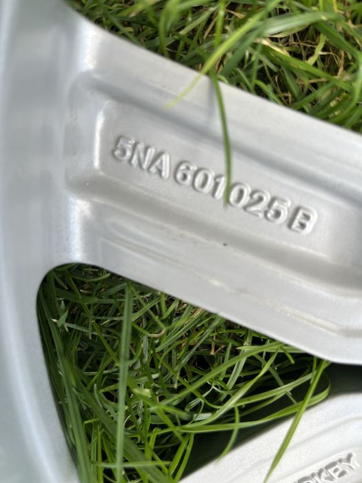 Janta 18 originala tiguan passat kodiaq b8 arteon kingston