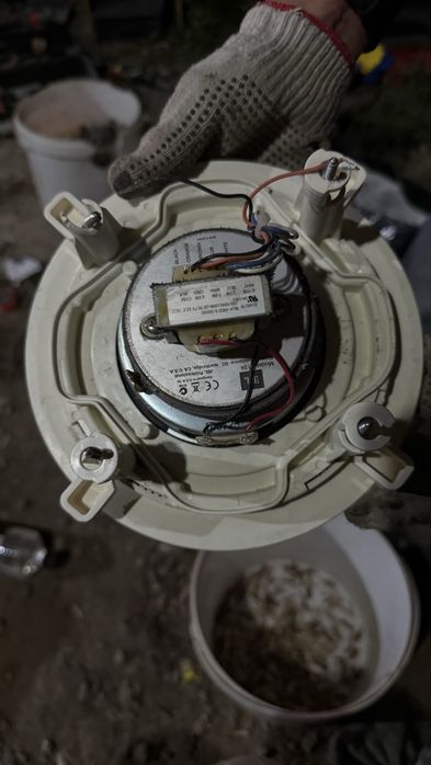 Продам колонки оригинал 4 штуки