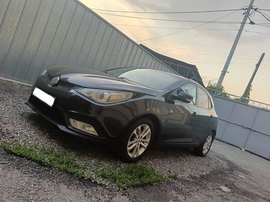 Продам автомобиль MG 5