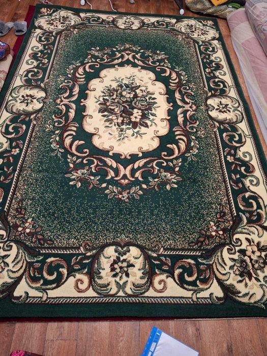 Ковры б/у в отличном состоянии