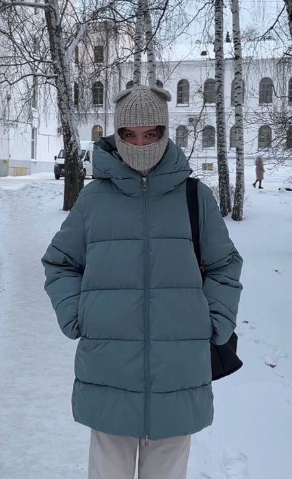 Продам теплую зимнюю куртку