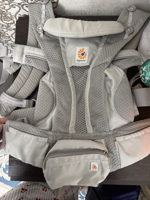 Продам эргорюкзак Ergobaby Omni