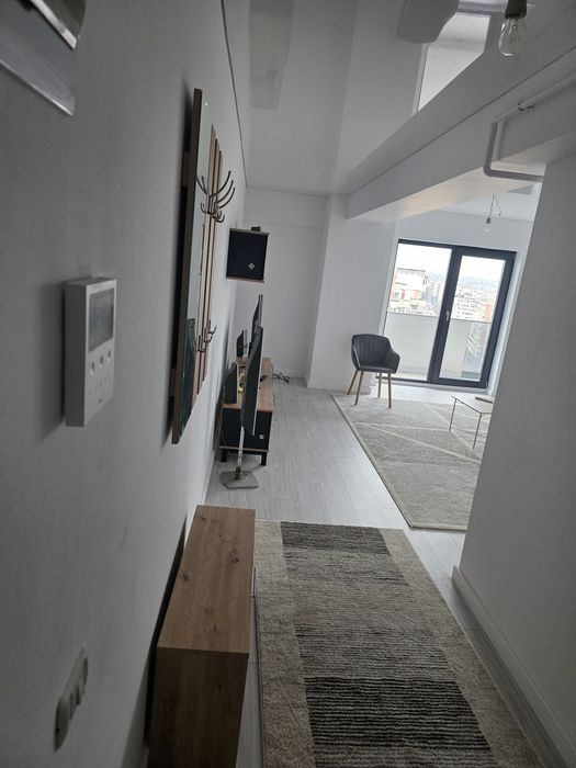 Inchiriez apartament doua camere  adamant towers ,500 eur,lunar