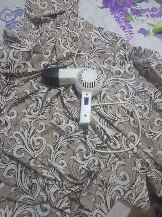 Продавам сешолар