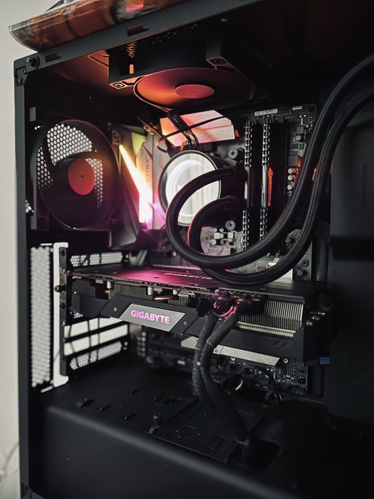 Placa video RX 5700 XT 8GB Zalau • OLX.ro