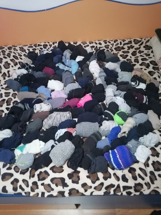 Ciorapi pentru adulți : 135 perechi