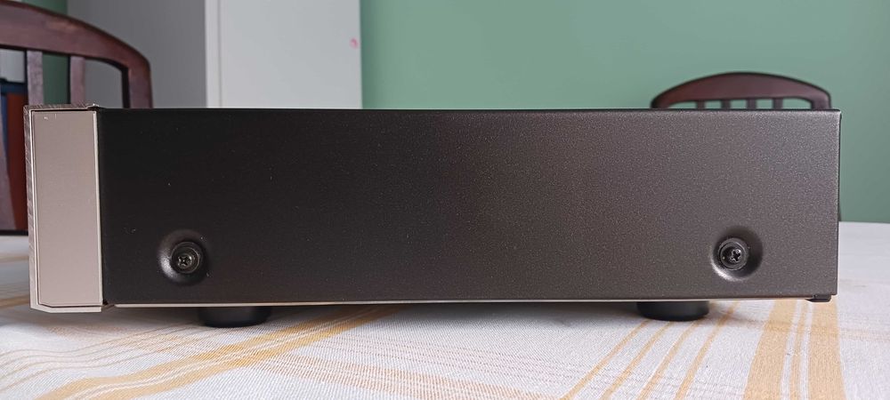 Предусилвател Luxman C-03 Class A