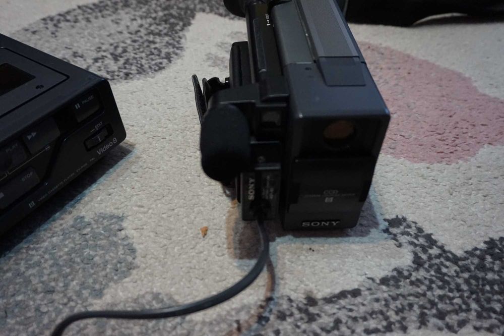 camera video 8  SONY CCD-M10E cu probleme