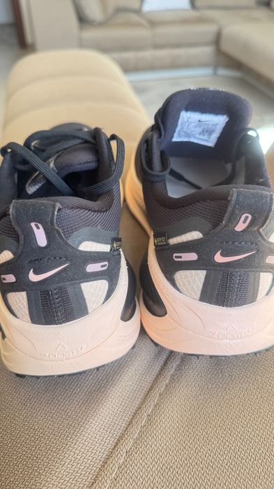 Дамски маратонки Nike Vomero 18 GTX (Gore-Tex).