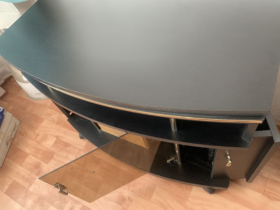 Тумба под телевизор