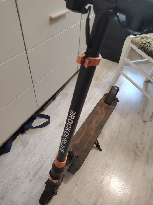 Trotineta electrica RCB, R15, pentru copii, Pliabila,150w/24v/6Ah,20 km/h Defecta