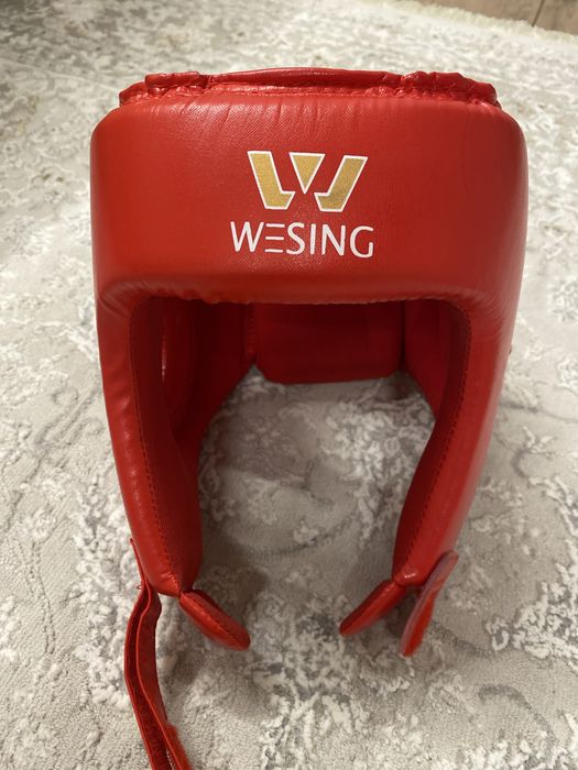 Продается шлем Wesing красный