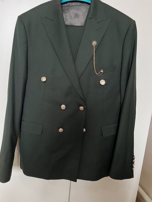 Костюм тройка зелёный