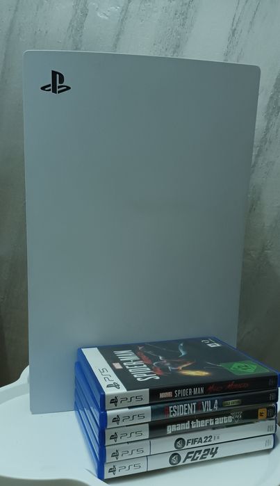 Playstation 5 + Jocuri + manetă
