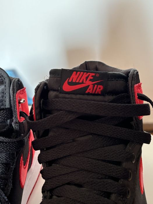 Jordan 1 HIGH Bred Toe Satin 36,5