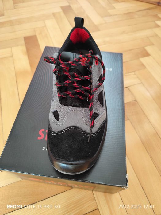 Работни обувки 40 номер