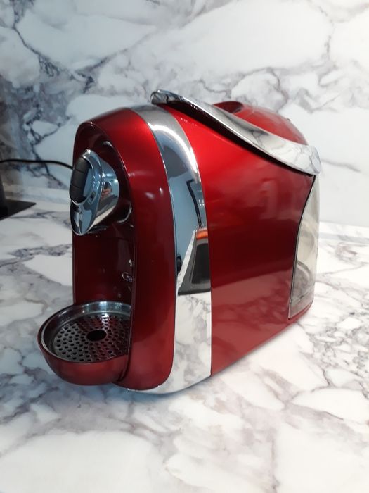 Кафемашина с капсули Tchibo Cafissimo Compact